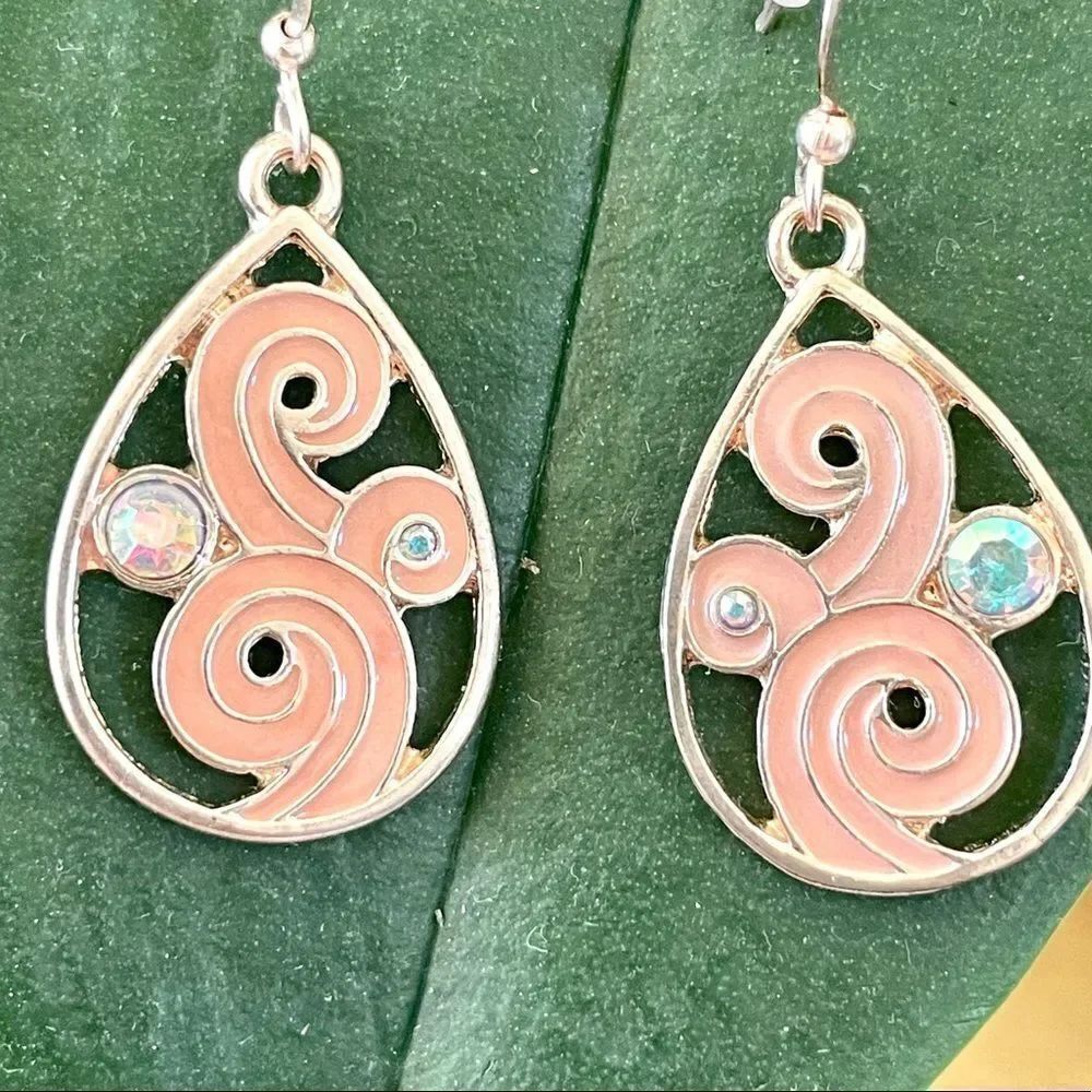 Peach swirl rhinestone gold tone drop earrings